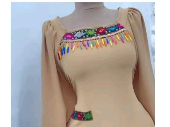 تفصيل وخياطة ملابس نسائية باحترافيه ودقه عاليه مع الاهتمام بالمقاسات والتفاصيل وتنفيذ الفساتين, image 3 of 5